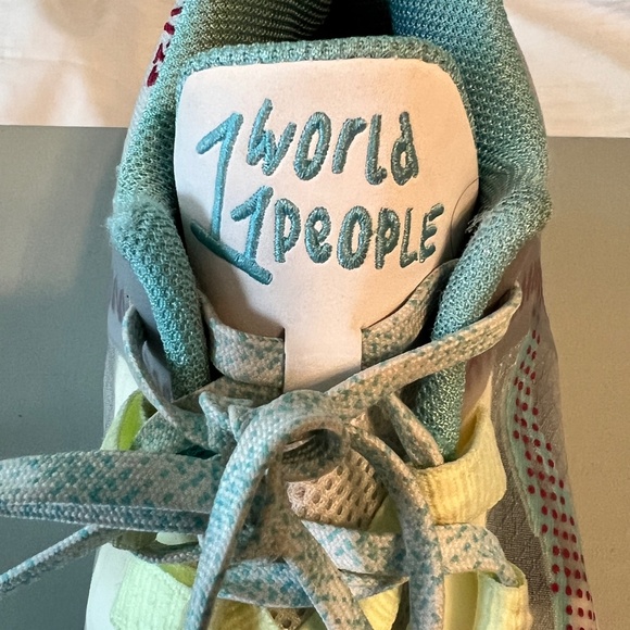 Nike Kyrie Flytrap V EP 5 White/Sweet Beet-Grey Fog Basketball Shoes Unisex main image 7
